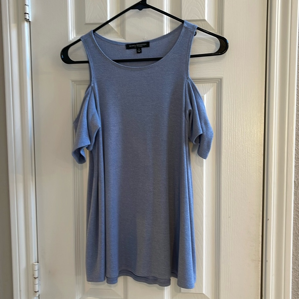 Green Envelope Women's Blue Ribbed Cold Shoulder Top Short Sleeve Keyhole Size S